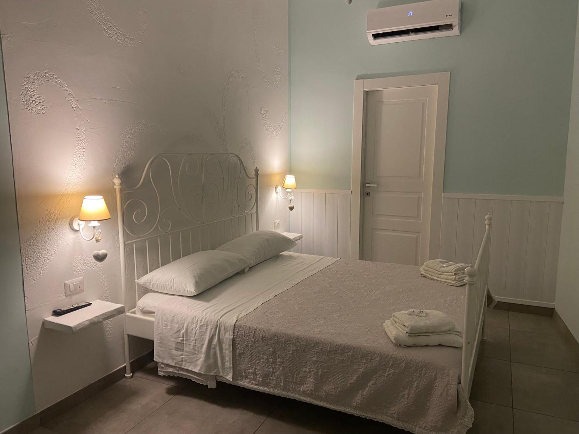 Bed & Breakfast Beb La Gemma Napels